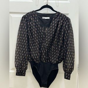 ZARA FLORENCE LIPSTICK/SEMI SHEER BLACK BODY SUIT Size(L) c8